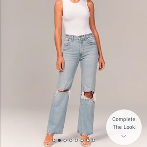 Abercrombie 90s Ultra High Rise Relaxed Jean